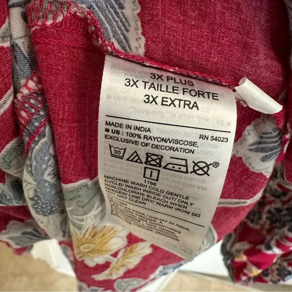 NWT Old Navy Plus size 3X Red Floral Rayon Blouse Top Fall Tassel Tie Boho New - Picture 5 of 5